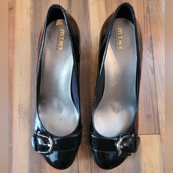 MTNY Black Patent Leather Women's Wedge Shoe with Buckle Detail, Size 7 - Picture 2 of 14